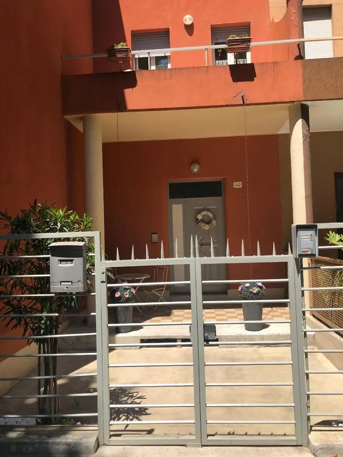 Апартаменты La Casina Dei Cachi Римини 0*,
